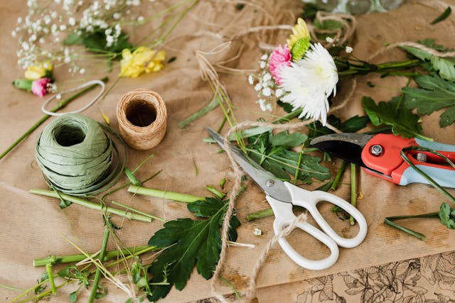 craft table flower arranging